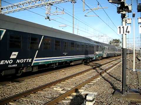 EXP 894 Reggio C - Roma Tni con E444.087