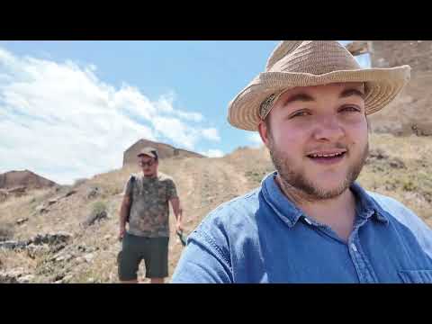 Catalonia Discovered: Abandoned Village of Piñeras/Pinyeres