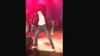 Tye Tribbett and Israel Houghton "Chasing Me Down"