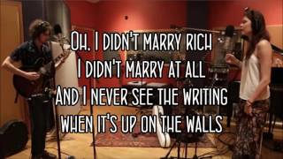 HoneyHoney - Marry Rich Lyrics