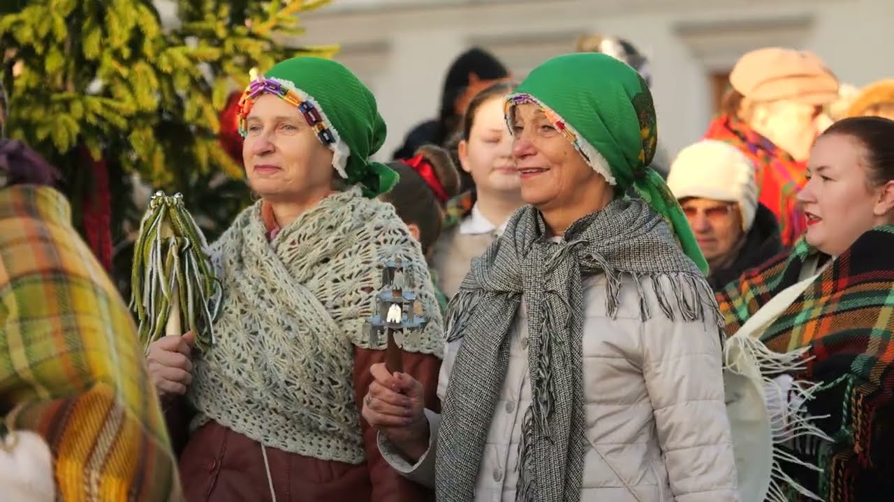 Ziemas saulgrieži Ventspilī – bluķa vilkšana