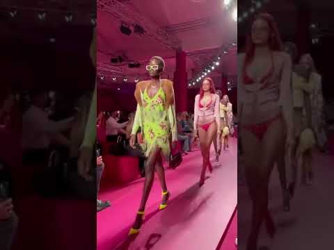 @blumarine spring-summer 2022 #FashionShow #Shorts video by _hadigi_