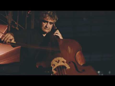 Hide & Seek Festival: Renaud Garcia-Fons @ Dinosaurs Gallery - Hacia Compostela