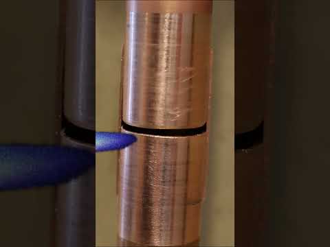 How I solder a joint VERTICALLY and why | GOT2LEARN