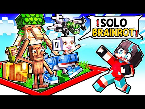 TRAPPED with ITALIAN BRAINROTS on ONE BLOCK in Minecraft!💥😱