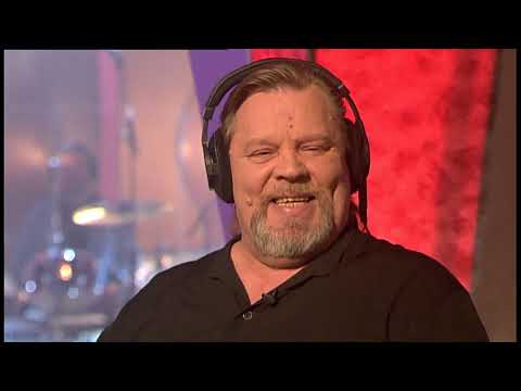 Leikin varjolla (11.12.2003)