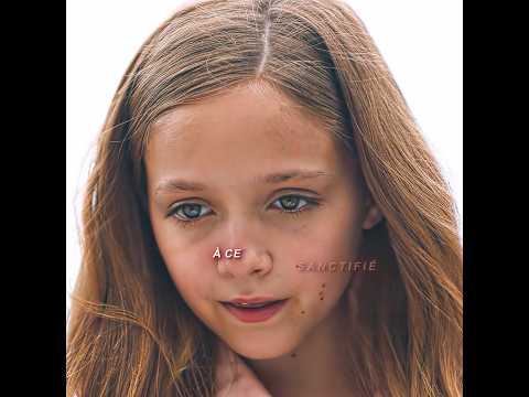 Elle sauve les autres en perdant ses forces  #movie #foryou #short