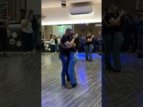 Here's a new advanced bachata combination! 🫶🏼 #Bachata #ArubaSalsa #ReggieandMelitza