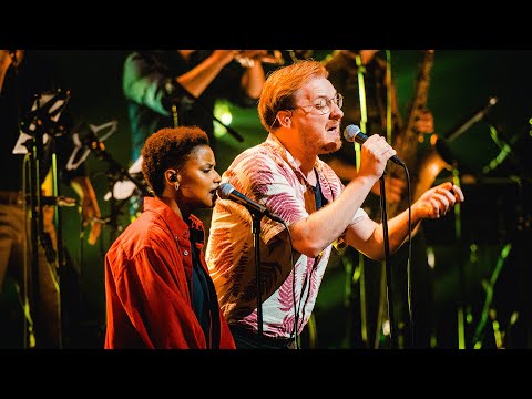 Meskerem Mees en Johannes Genard brengen een ontroerende 'Let it be' | Ik vraag het aan