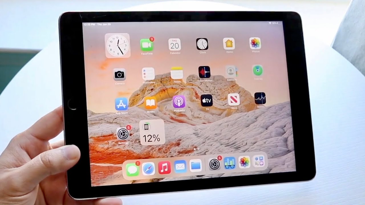 iPad Air 2 In LATE 2024! (Still Worth Buying?)