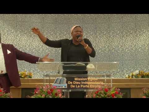 Une heure d'adoration avec la Soeur Fendie NOEL