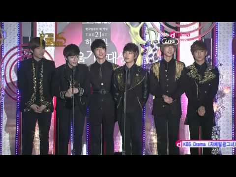 Boyfriend - Winning Rookie Award (21th Seoul Music Award)