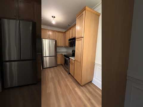 Secure & Stylish 1-Bedroom in the Heart of Midtown property video
