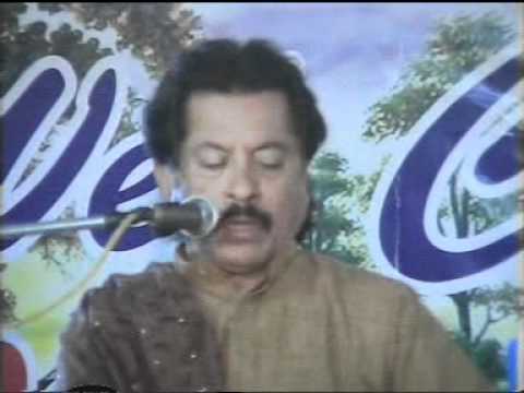 Atta Ullah Khan Esakhelvi Live Performance in Royal Inn Mianwali 2
