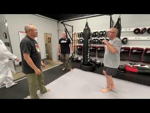 Kali class Cooper's MMA. foot work/knife drill. 