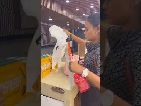 Chocolate shopping glimpse🍫❤️#asmithamakeoverartistry #dubaichocolate #sisterhood#kunafachocolate