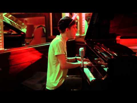 Traps (acoustic) - Years And Years