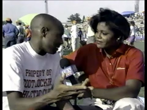 Mike Powell  8.90w  vs  Joe Green  8.57w.  Men's  Long  Jump - 1992 Modesto  Invitational.
