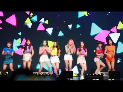 180626 모모랜드(MOMOLAND) - 뿜뿜(BBoom BBoom) @Bluesquare