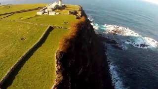 - Farol do Albarnaz - Ponta Delgada - Ilha das Flores - Madredeus: Ao longe o mar -