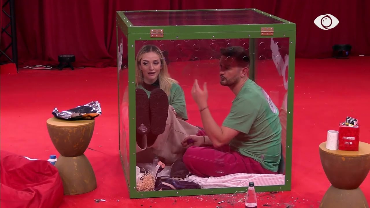 “Dilni në pah me pisllëqet tuaja”/ Juela dhe Artani debatojnë me Selin dhe Shëndritin