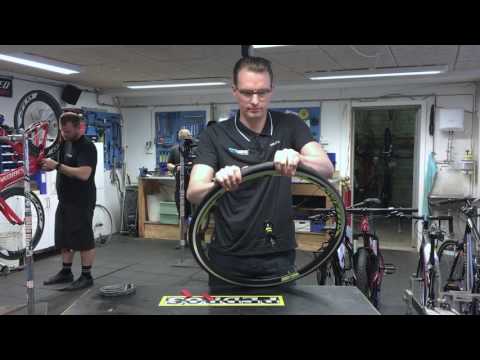 HVORDAN SKIFTER MAN CYKELSLANGE | Det er nemt | Dansk (DK) | WeBike