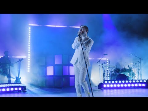 MAX - Blueberry Eyes (feat. SUGA of BTS) - LIVE at The Greek Theatre