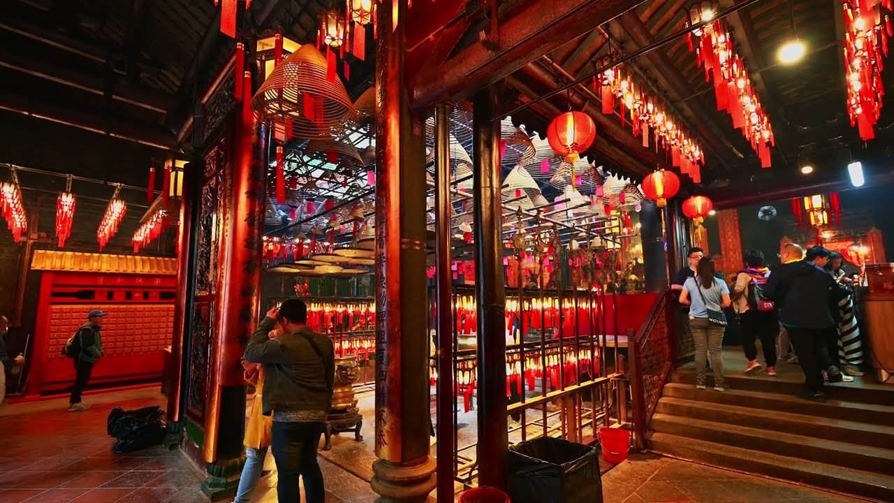 Step inside one of the city’s oldest temples dedicated to literature and war gods.