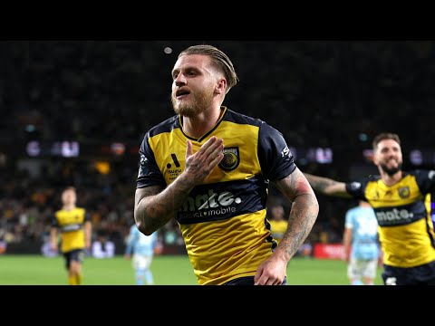 Melbourne City FC v Central Coast Mariners - Macca's® Mini Match | Isuzu UTE A-League Grand Final