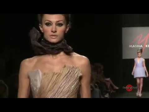 Masha Kravtsova - MILAN Fashion Week SS 2010 Runway show hd video