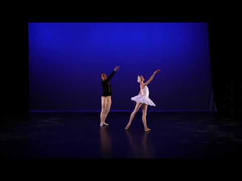 White Swan Pas de Deux from Swan Lake