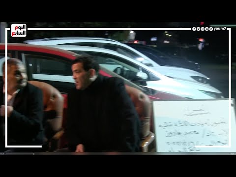 هشام الجخ ونجوم الفن فى عزاء شقيق الفنان طاهر أبو ليلة