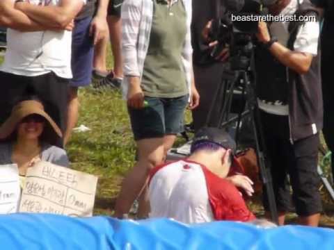 [Fancam] BEAST 120722 - Junhyung & Doojoon water relay (Dream Team)