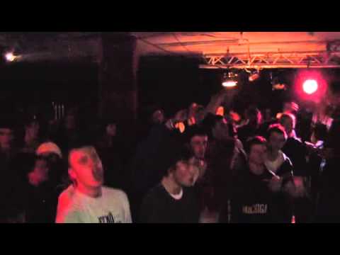 Leaf Dog + Four Owls - All Alone ft Fliptrix Suspect packages LIVE Xmas 2011