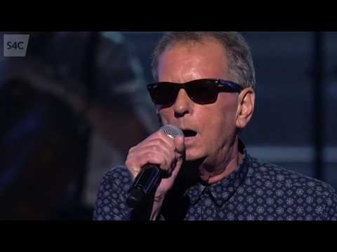 Geraint Jarman - Merch Tŷ Cyngor