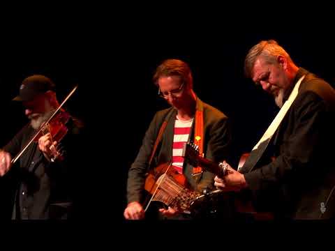 Thumbnail for Väsen - IPA-gubben (Live on eTown) by L.A.B., Väsen, P.O.D.