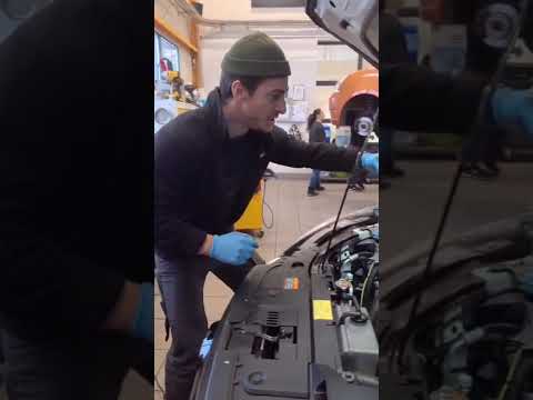 Ein Mazda CX-5 kommt mit Motorproblemen, ruckelt, hat kaum Leistung – und die Ursache ist nicht die Elektronik!