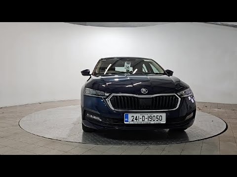 Skoda Octavia Ambition 2.0TDI, Alloy wheels, Rever - Image 2