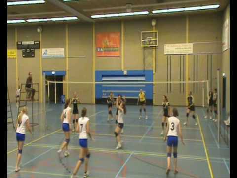 VCS Dames 1 in actie!