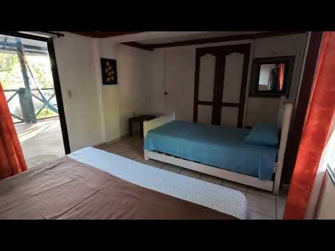 Rustic beach cabin for rent in the La Libertad area.