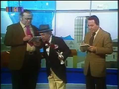TINO SCOTTI- GAG TELEVISIVA (SCENETTA COMICA)BUONASERA CON.... 1982