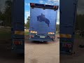 1176690 Stor hästtransport med pentry och sovavdelning }}
