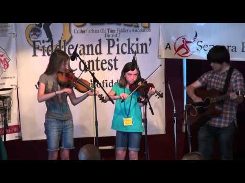2015-05-30 TF1 C8 Willow Humphrey &  Calli Browne - Julian Fiddle Contest 2015