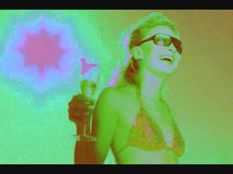 F.F.T vs Frenessy - Spirit Molecule