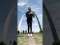 🤯🤯🤯 How’d she do that?! 😏 She’s a Gateway Arch Tour Guide and all knows all the Arch tricks ❤️