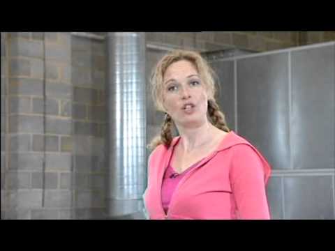 How to do a Barrel Roll video tutorial on inline skates or rollerblades.