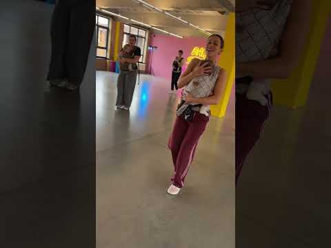 Pretty little baby😂🤭 #baby #cute #mom #prettylittlebaby #dance