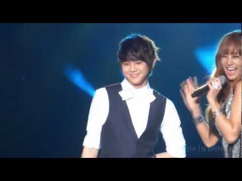 [Fancam] 110814 BEAST Yoseob & G.Na @ United Cube Concert