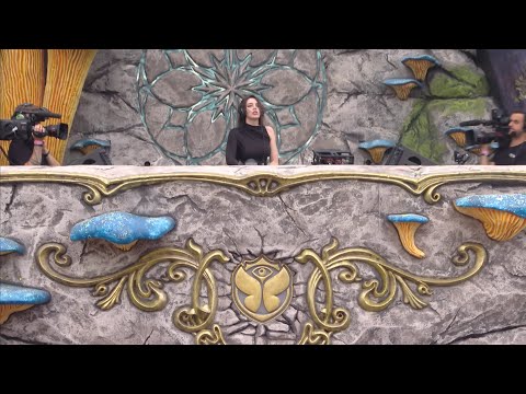 Sopik - Levada [Sara Landry - Live at Tomorrowland 2024]