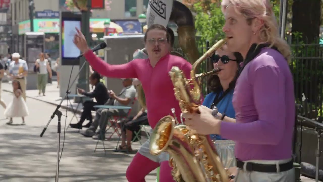 Promotional video thumbnail 2 for Olivia On Sax